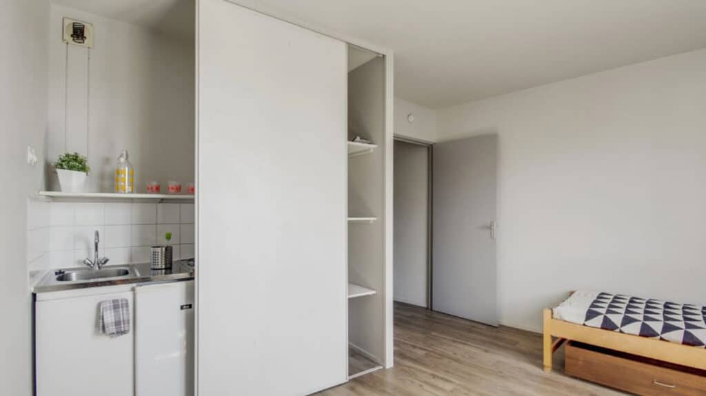 Studio meublé de la résidence, Résidence Rabelais à Clermont-Ferrand